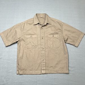 GU Crop Work Shirt Mens Small Tan 100% Cotton Twill Collared Short Sleeve Button